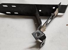 Sto&szlig;stangenhalter hinten rechts VW Kaefer 1302 1303 1971-1974 113707334C